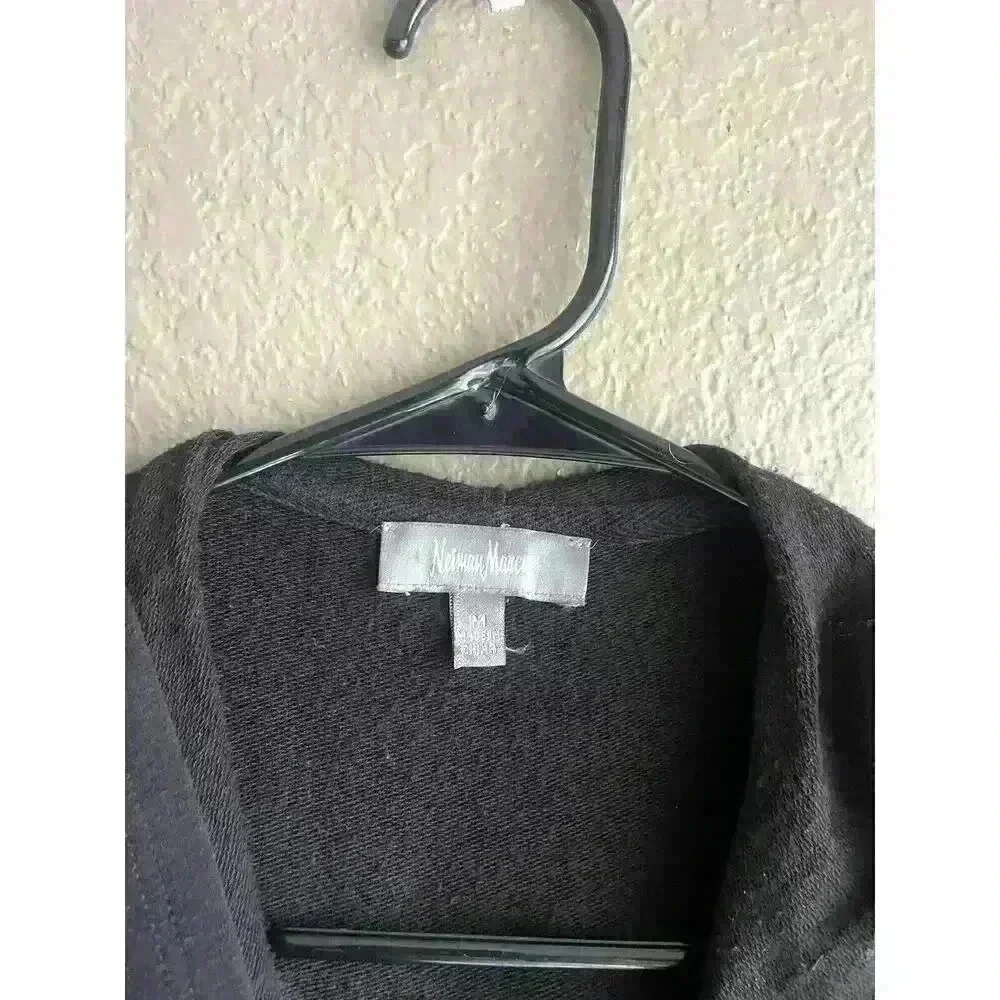 Neiman Marcus Black‎ Athletic Full Zip Sleeveless Jacket Size Medium
